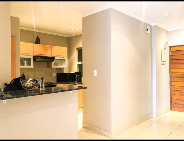 2 BEDROOM APARTMENT FOR SALE IN SANDTON CENTRAL